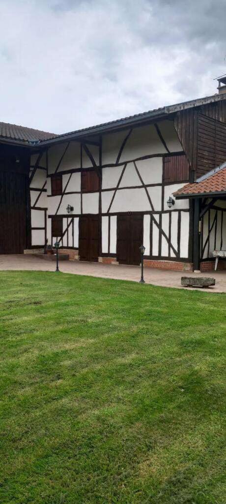 Maison Cope Chatillon-sur-Broue المظهر الخارجي الصورة